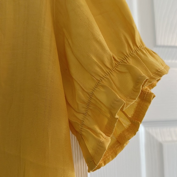 Women’s yellow blouse. Size M - Picture 3 of 8